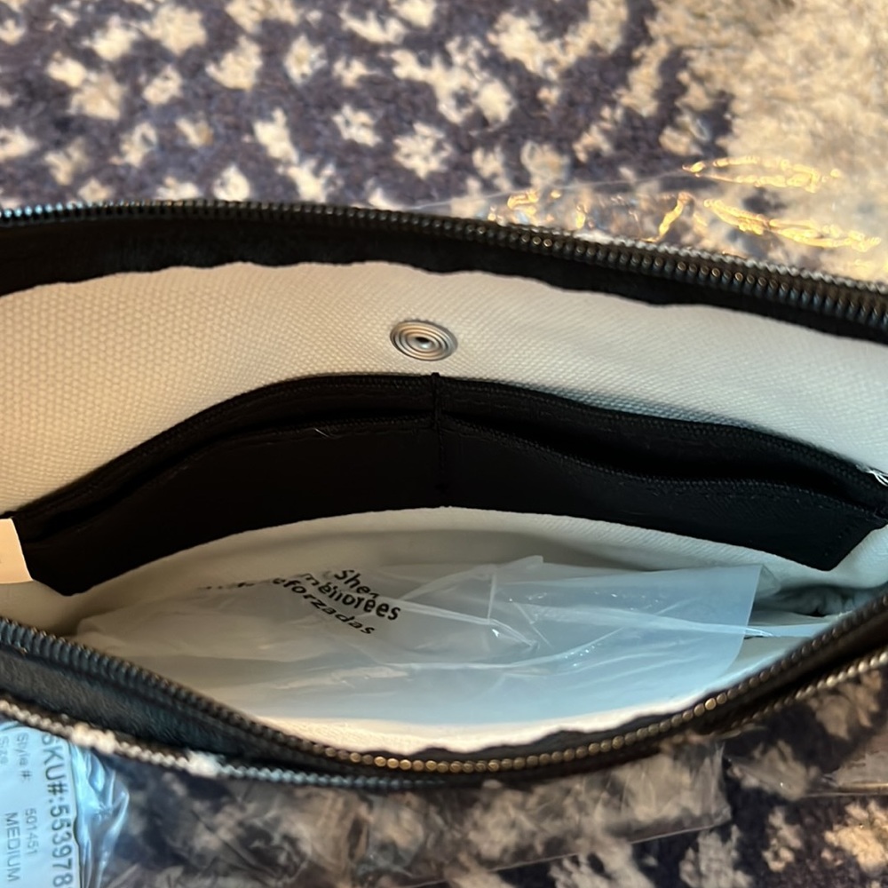 Lands End wristlet New - Picture 4 of 5